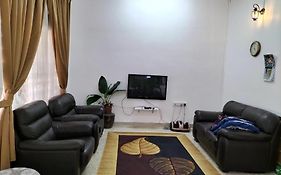 Che Na Homestay Pontian