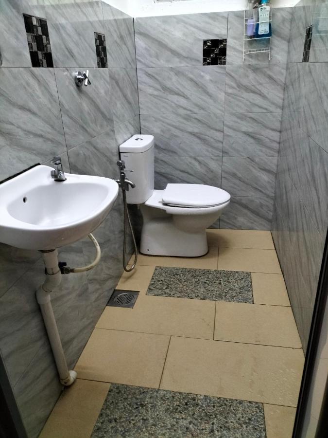 Che Na Homestay Pontian Pontian Kecil Luaran gambar